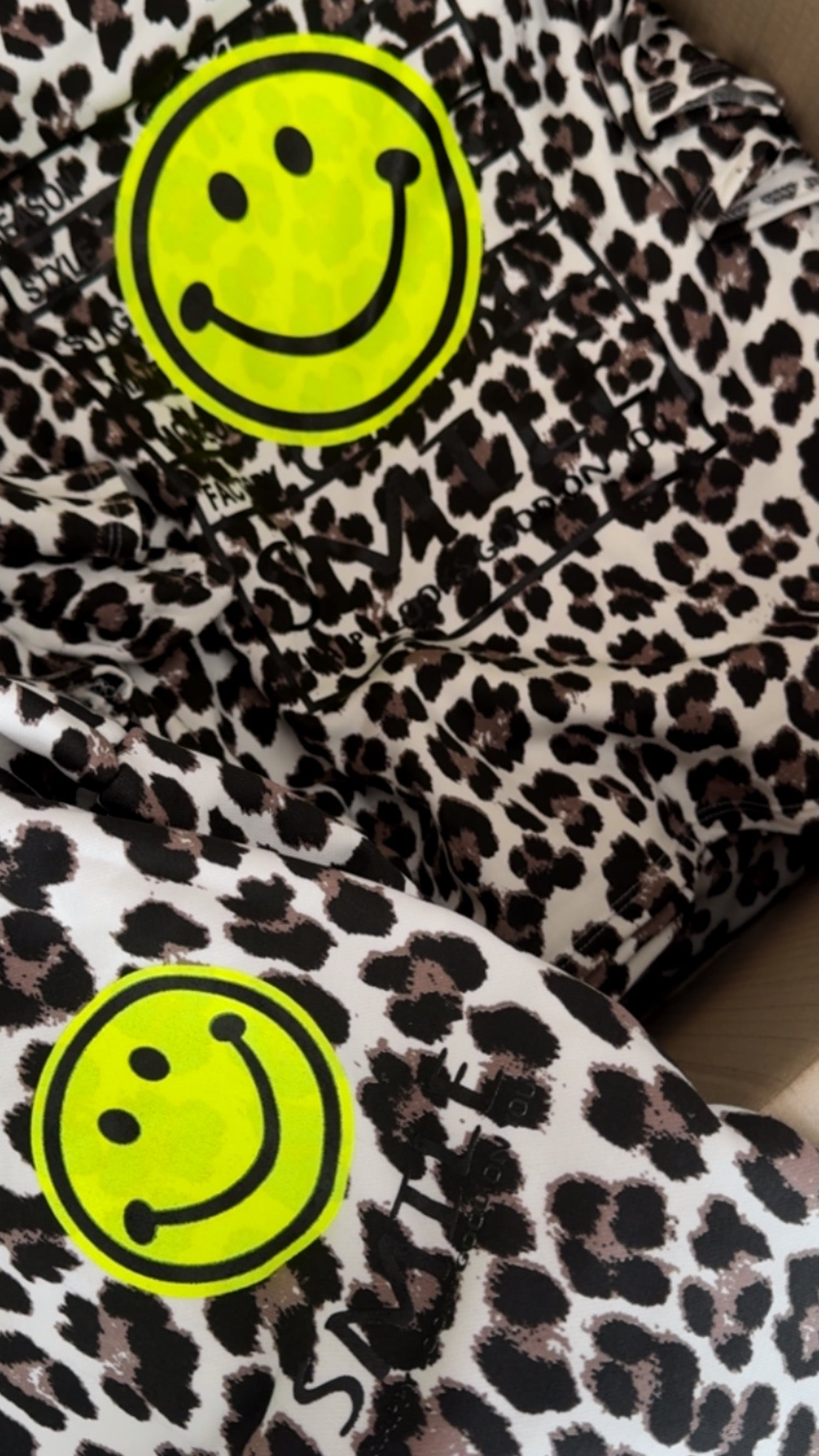 T-SHIRT FRENCH TERRY SMILE / + RÜCKENPRINT