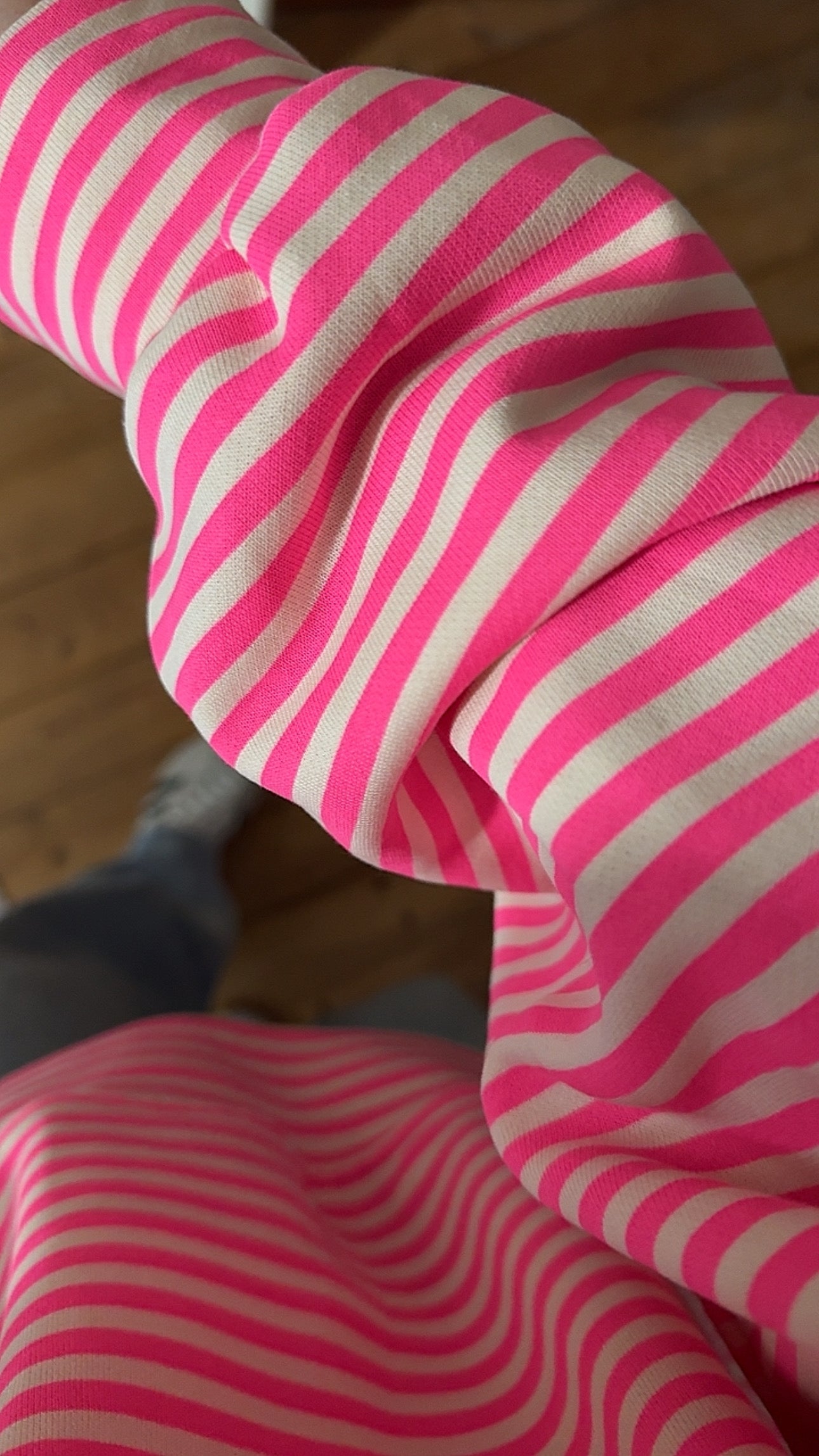 SWEATER PREMIUM TERRY NEON PATCH