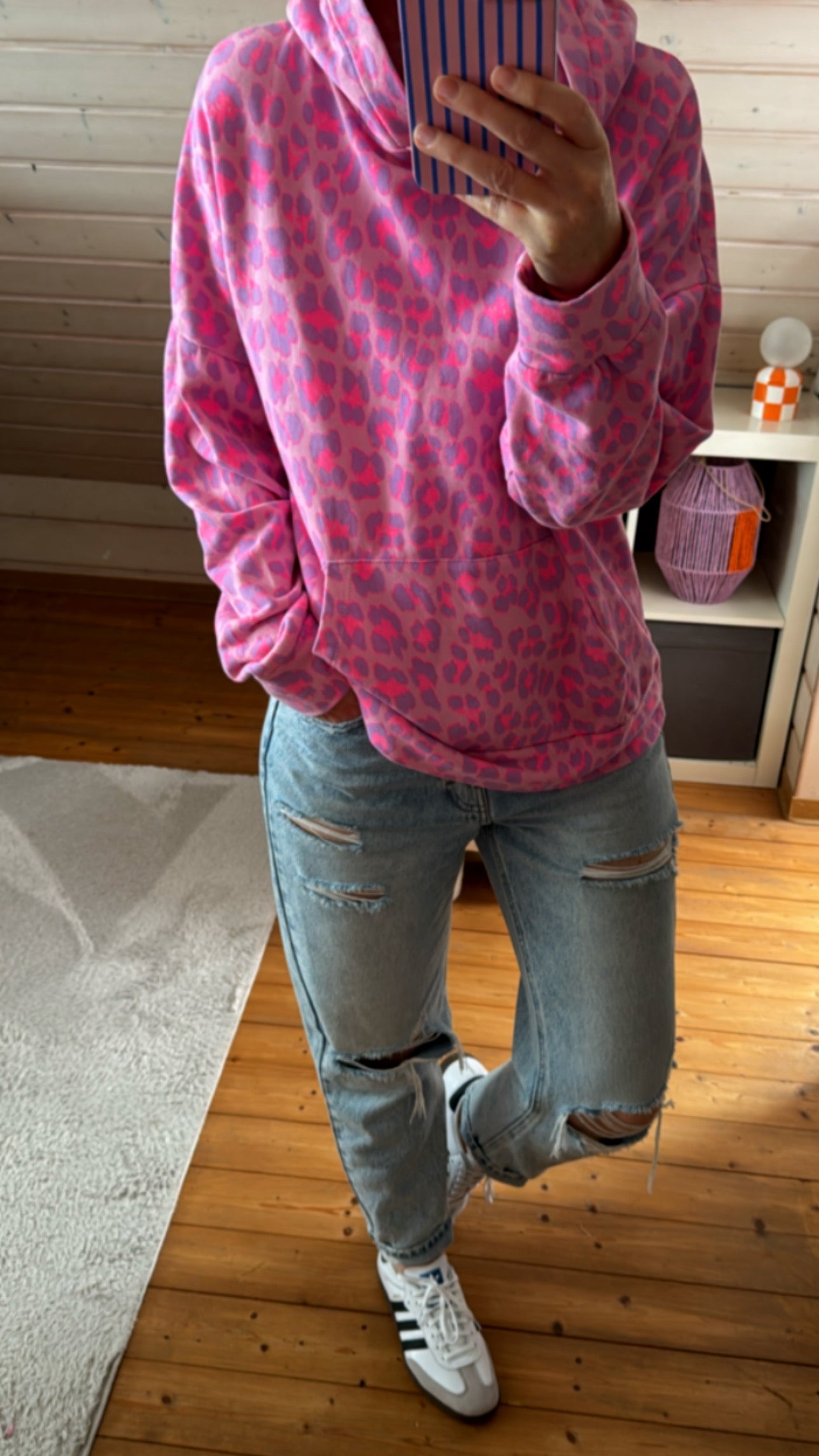 Leo HOODIE Onesize