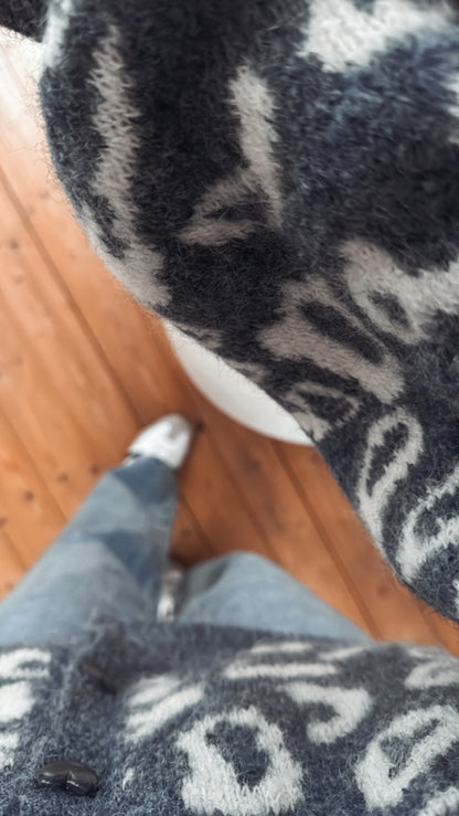 Strickjacke Leo Cadigan Herz Knopfleiste