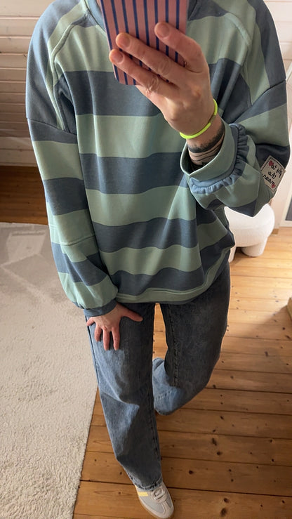 SWEATER PREMIUM FLY TO THE MOON