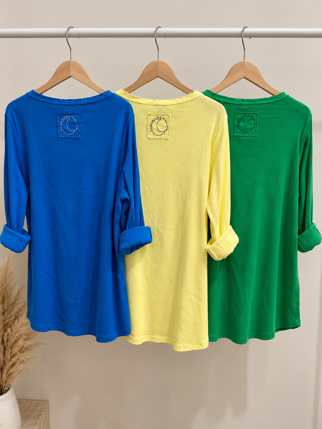BASIC LONGSHIRT RIPP UNI 3 Farben