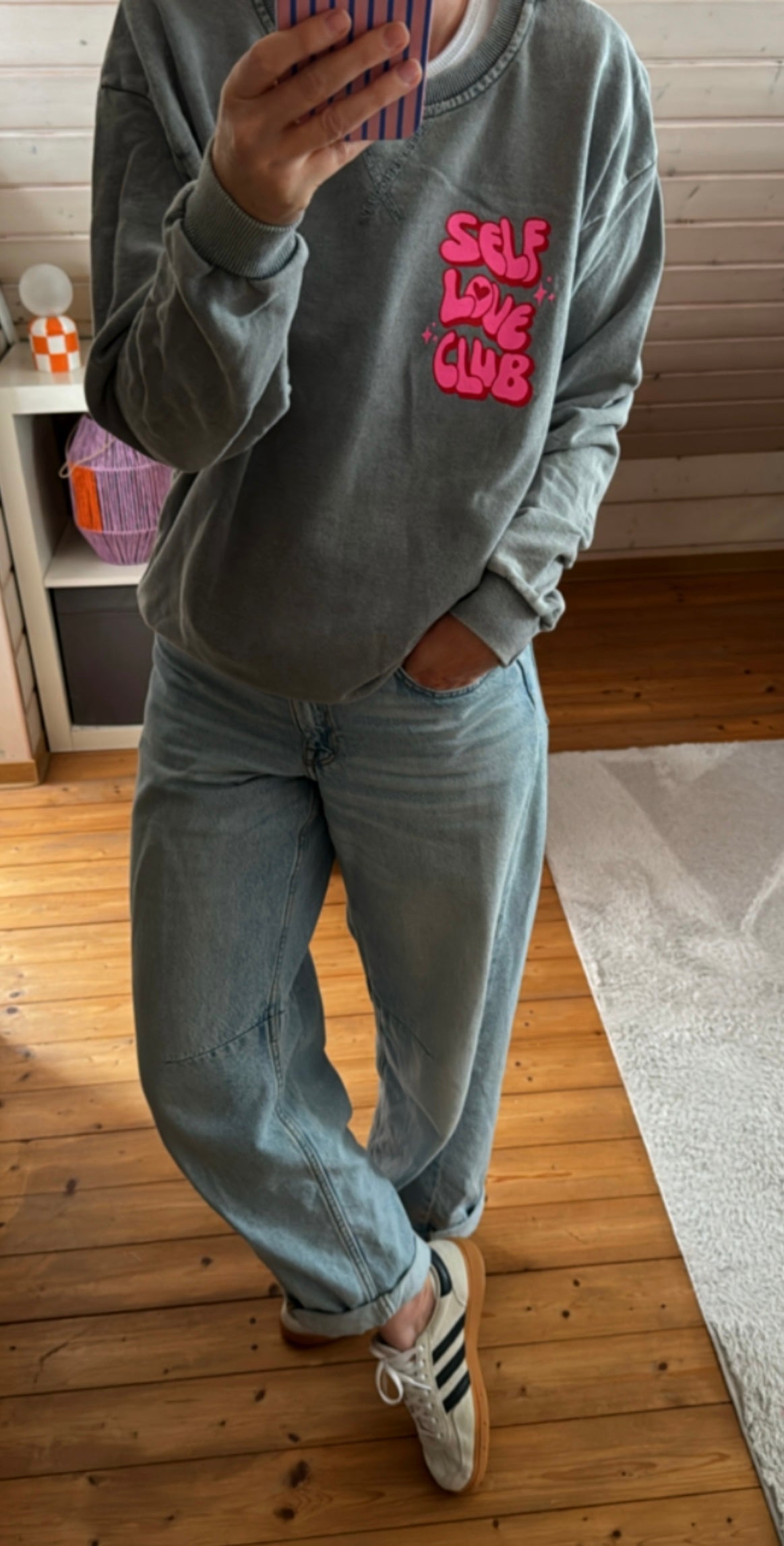 SWEATER SELF LOVE CLUB Rückenprint