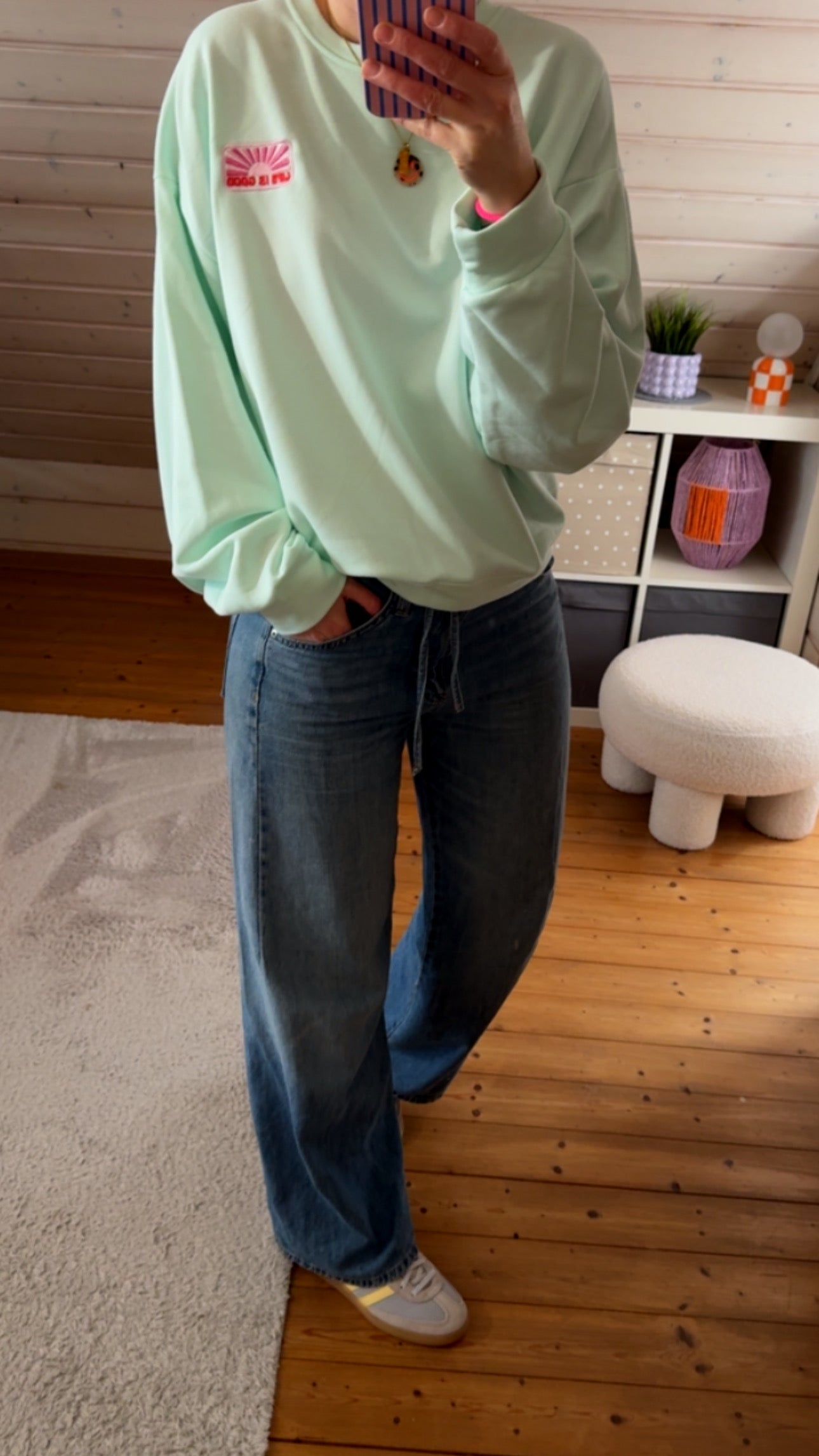 SWEATER LIFE IS GOOD / 6 Farben