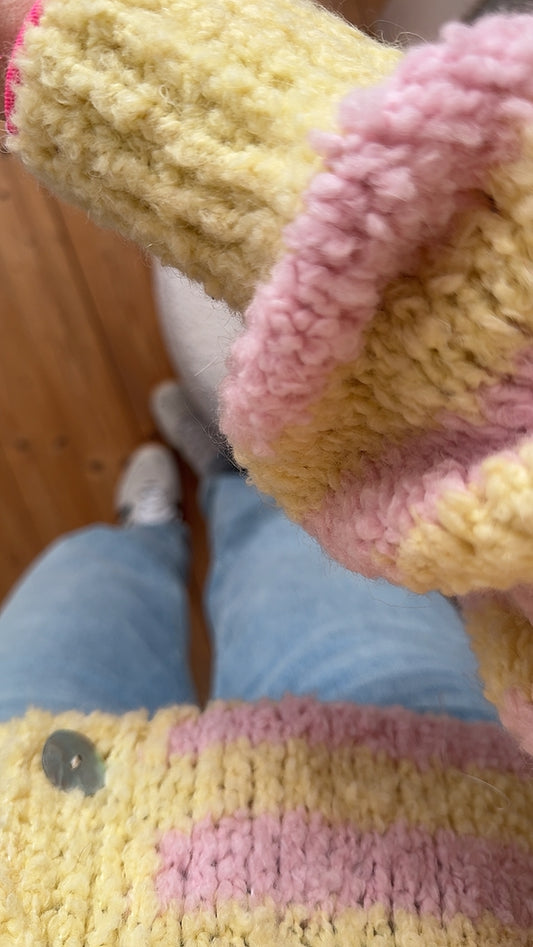 Cardigan Strickjacke Bouclé Streifen Onsesize