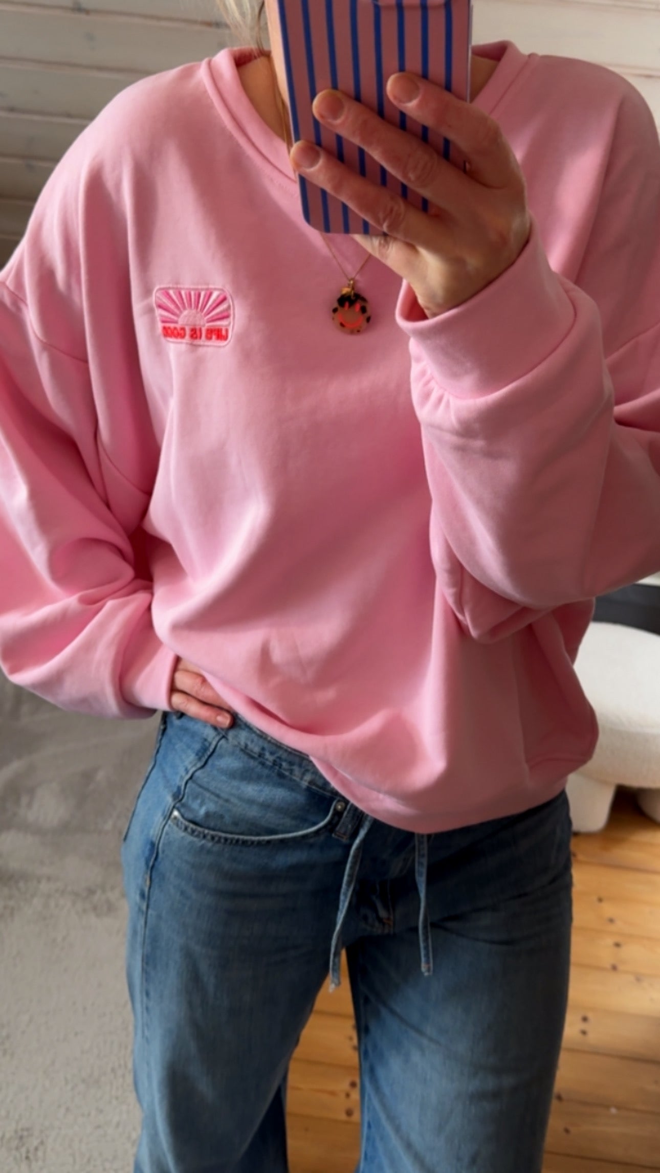 SWEATER LIFE IS GOOD / 6 Farben