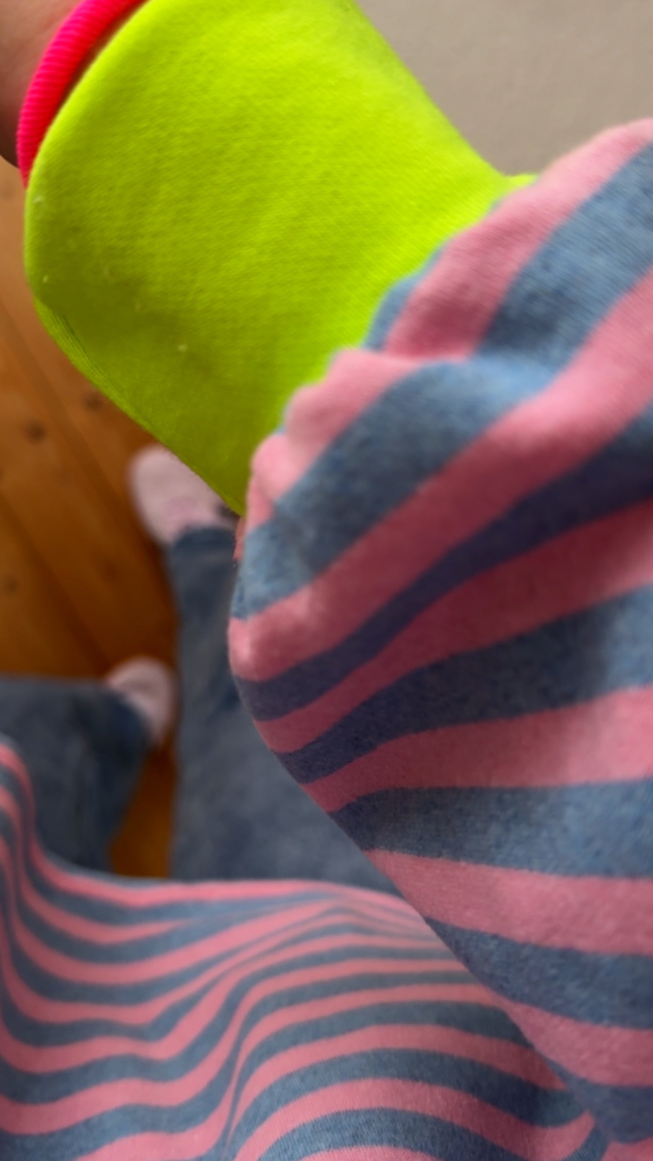 Streifen LONGSHIRT /  SWEATER LEICHT NEON / 4 Farben