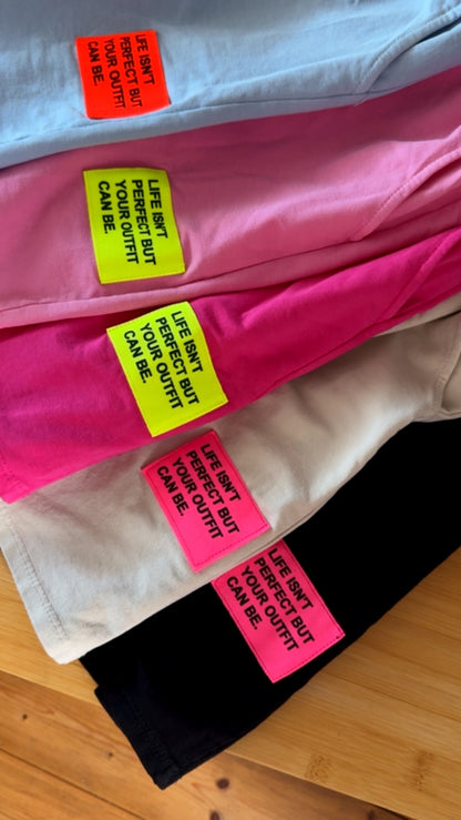 T-SHIRT / SHORTS PREMIUM UNI + NEON PATCH MIX & MATCH