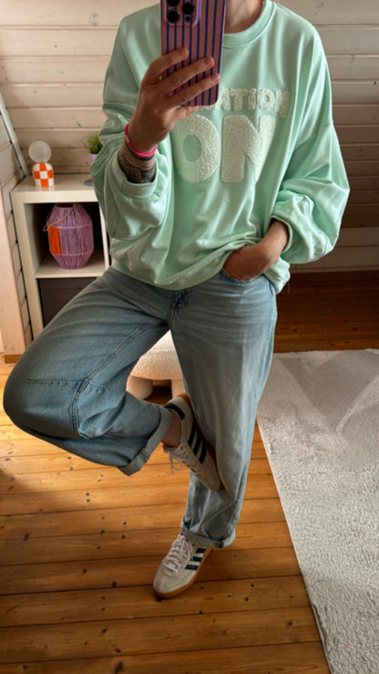 SWEATER FLUFFY Vacation Mood ON