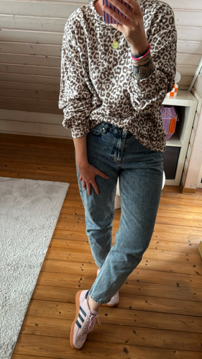 Leo Sweater Onesize