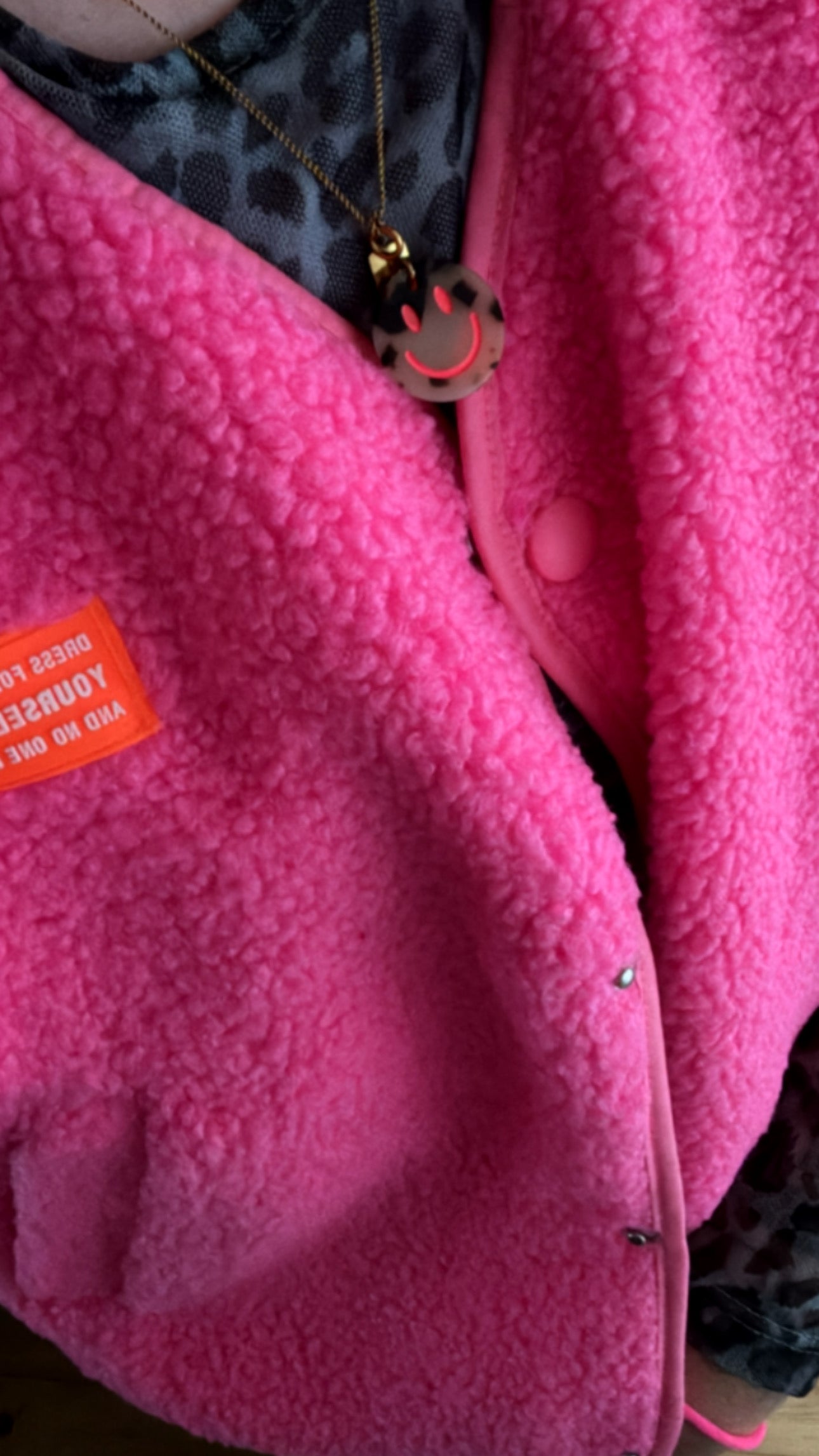TEDDY WESTE NEON PATCH