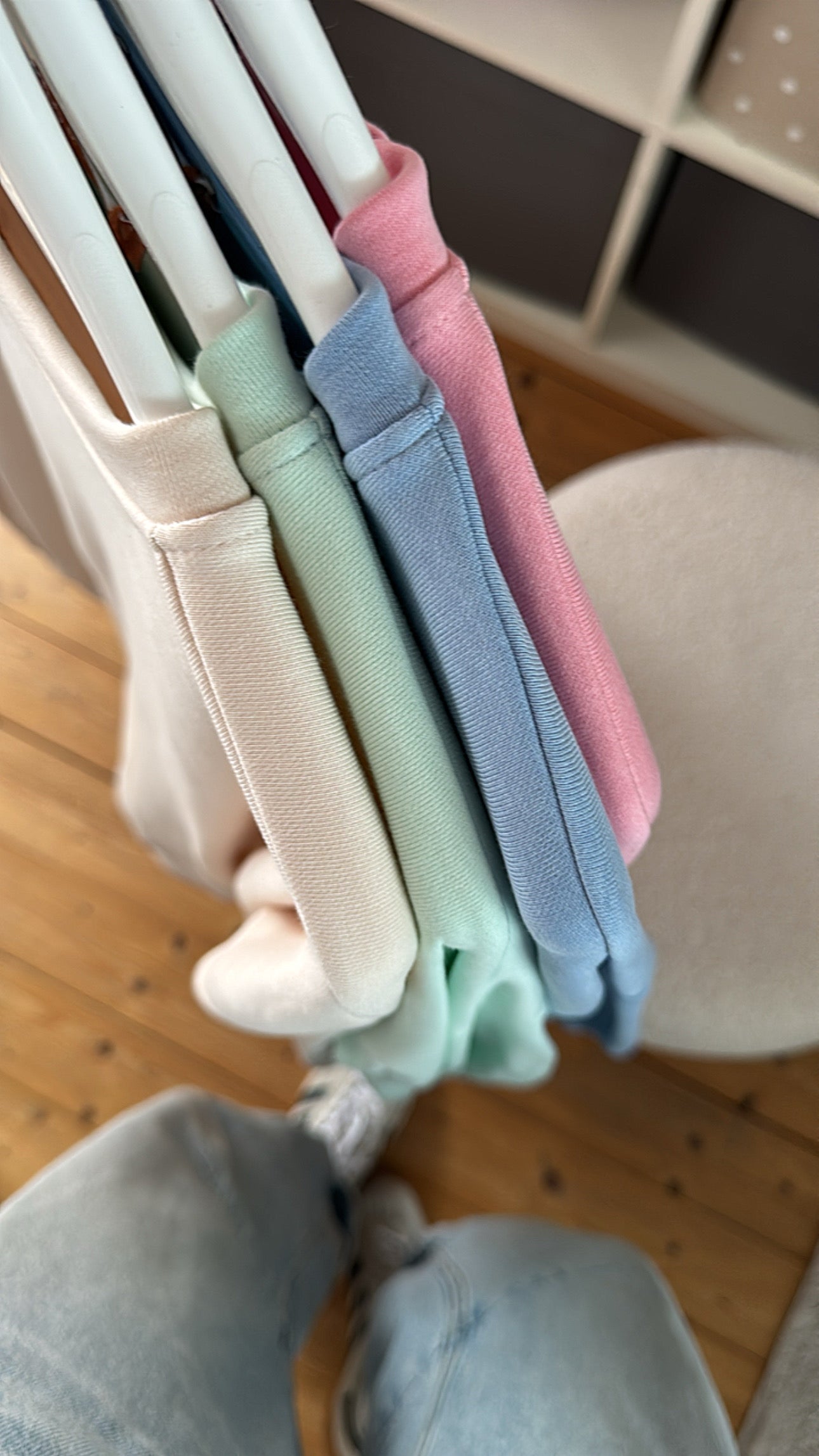 SWEATER FLUFFY Vacation Mood ON