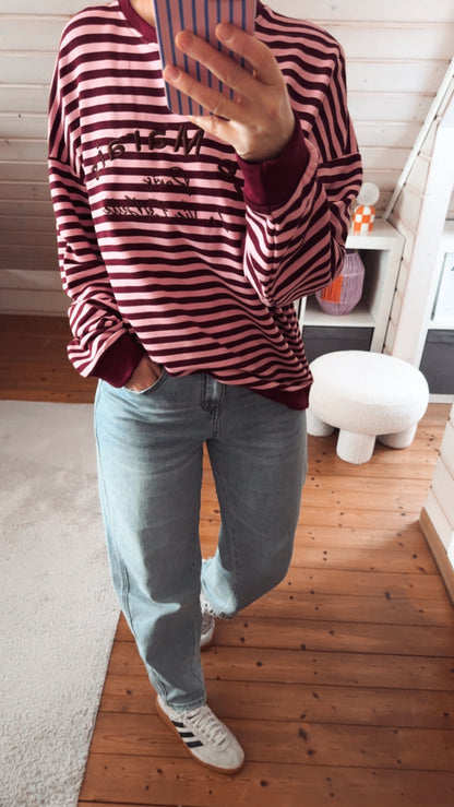 SWEATER LE MARAIS STICKEREI OVERSIZE