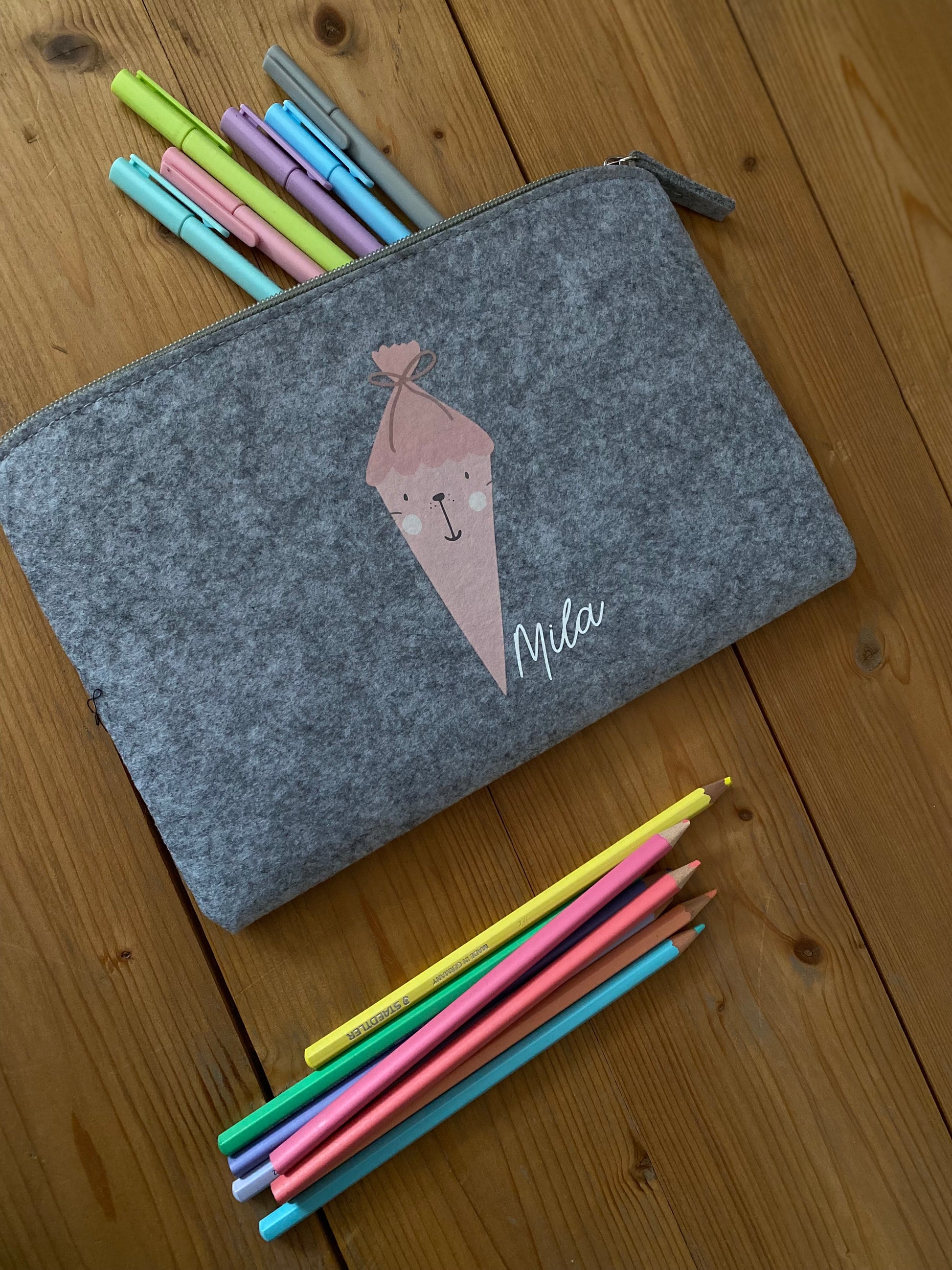 schultüte aufbewahren Mäppchen Aufbewahrung Filz Schultüte Personalisiert GRATIS AB 49€ – LuMi4kids