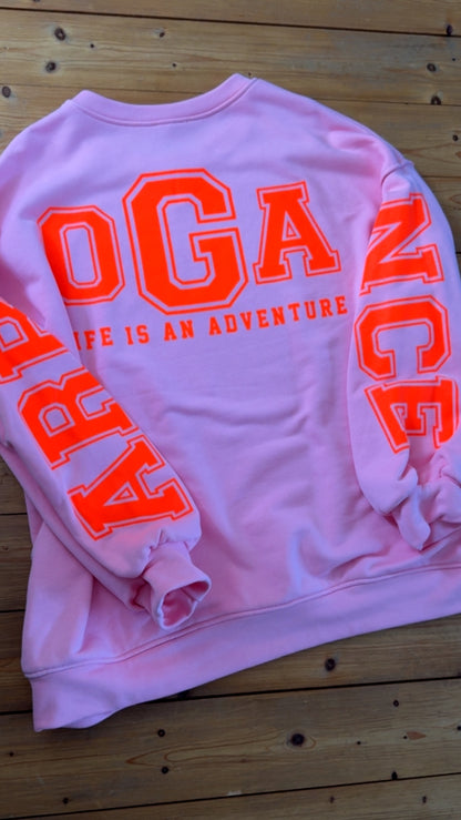 SWEATER LIFE IS AN ADVENTURE RÜCKENPRINT