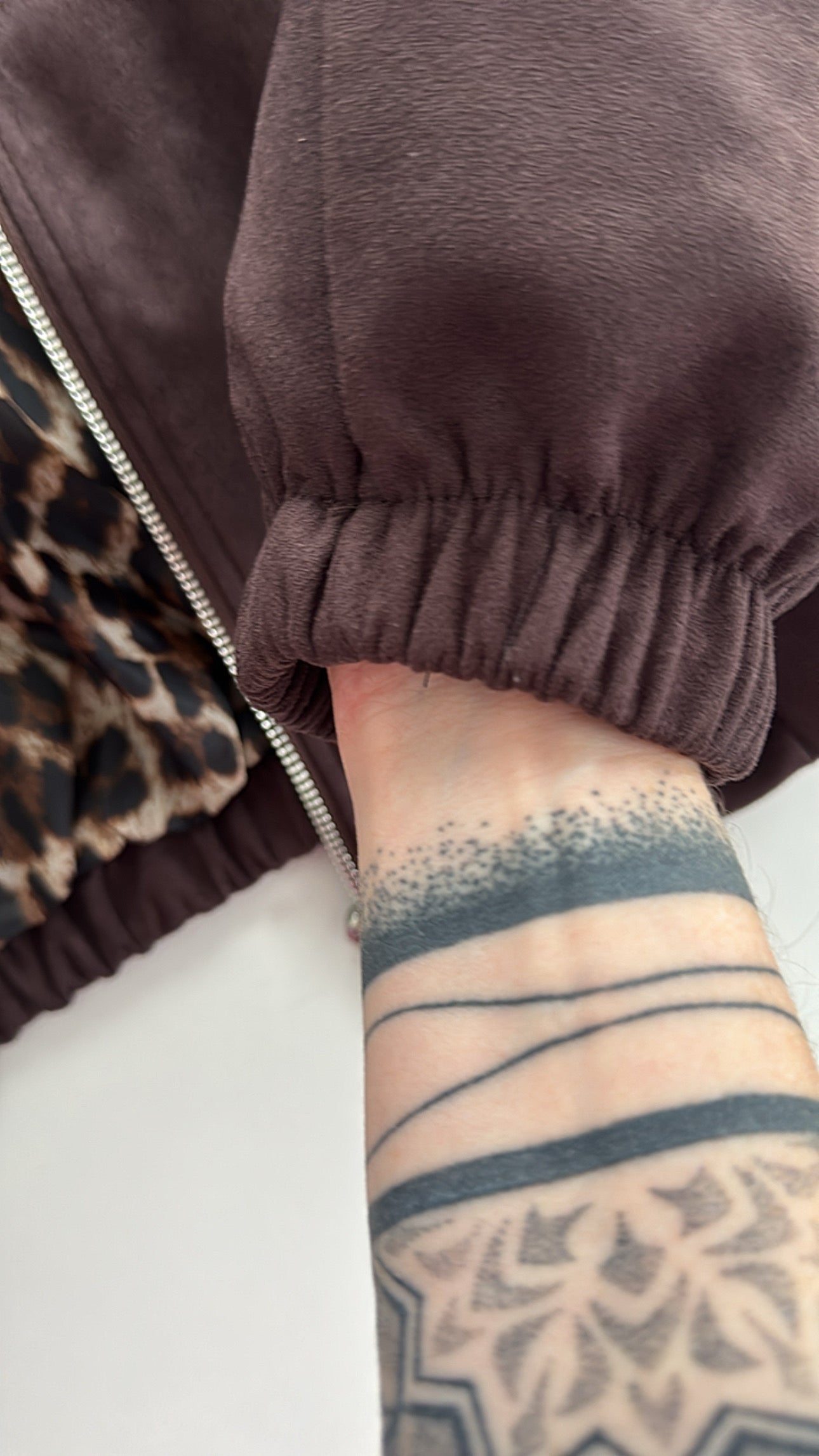 Jacke Velour Optik Leo Detail