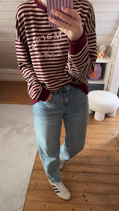 SWEATER LE MARAIS STICKEREI OVERSIZE