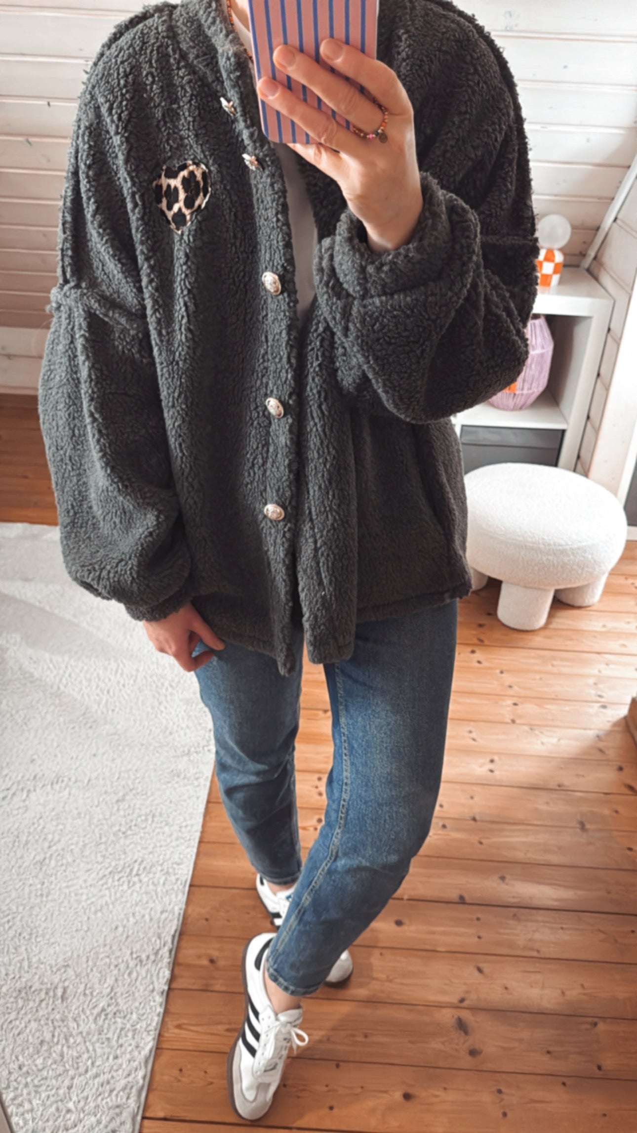 TEDDY Jacke Leo Herz Detail