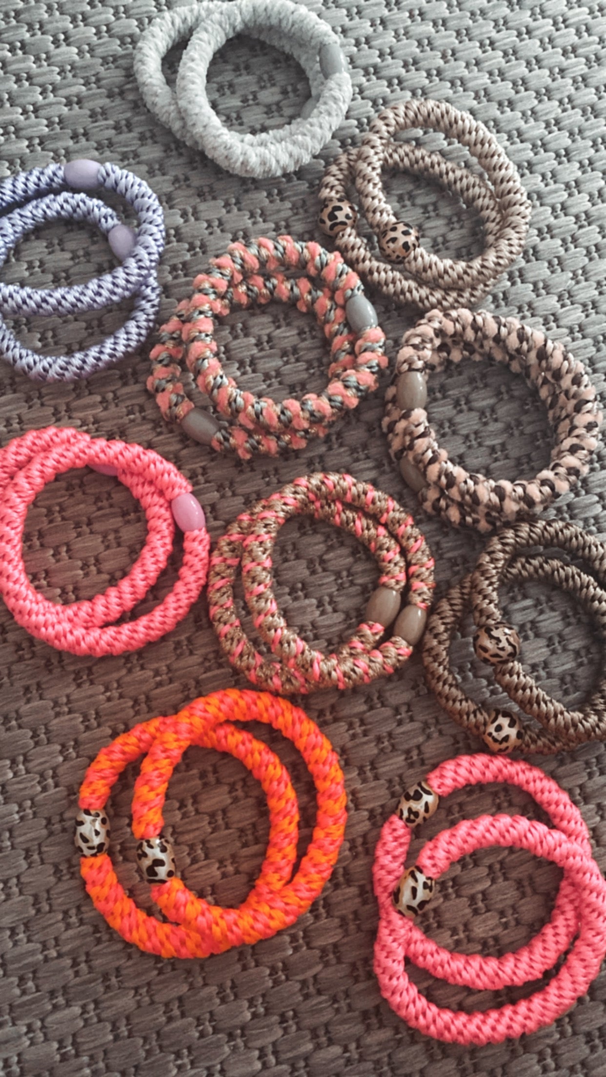 HAARGUMMI / ARMBAND MIX & MATCH GRATIS AB 39€