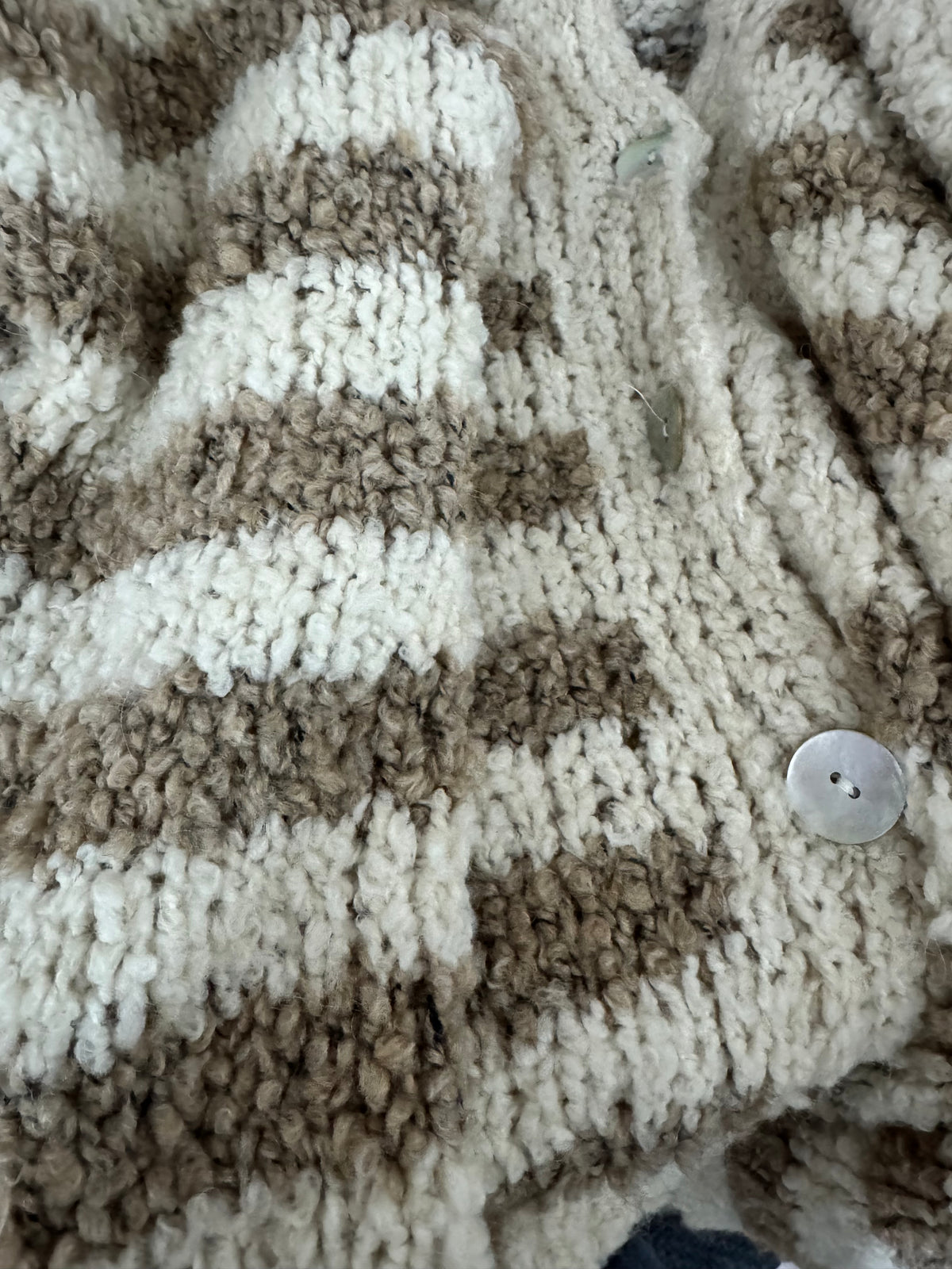 Cardigan Strickjacke Bouclé Streifen Onsesize