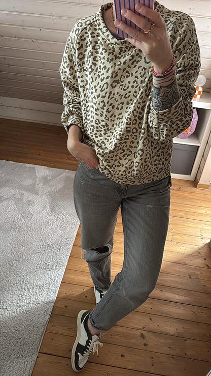 Leo Sweater Onesize