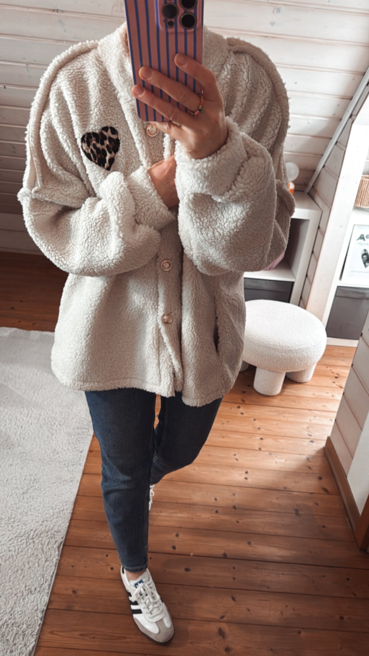 TEDDY Jacke Leo Herz Detail