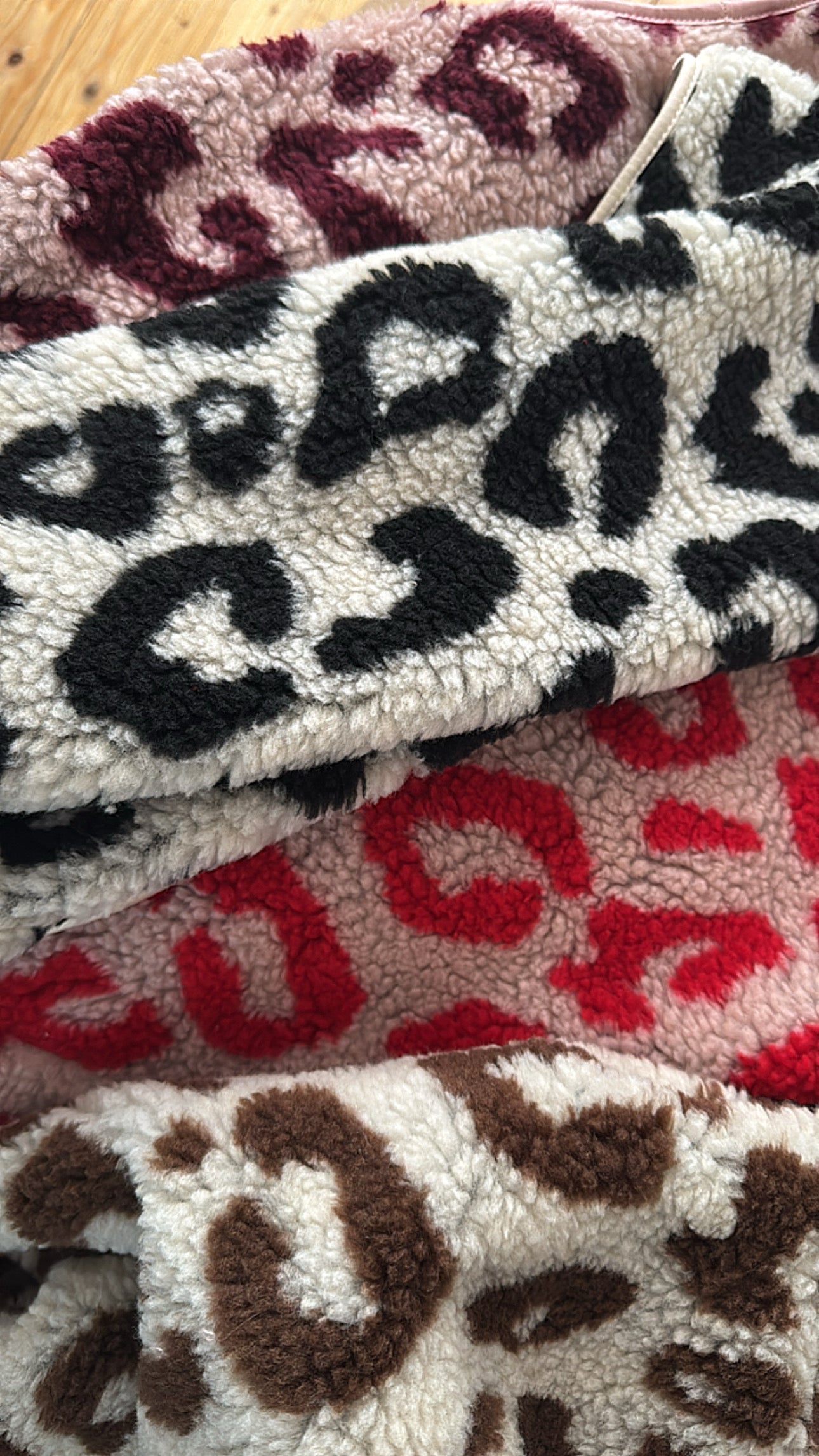 TEDDY Weste ärmellos LEO 4 Farben