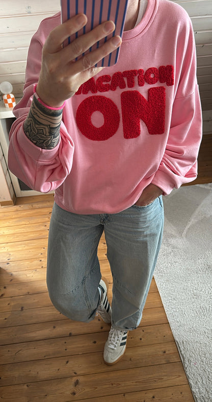 SWEATER FLUFFY Vacation Mood ON