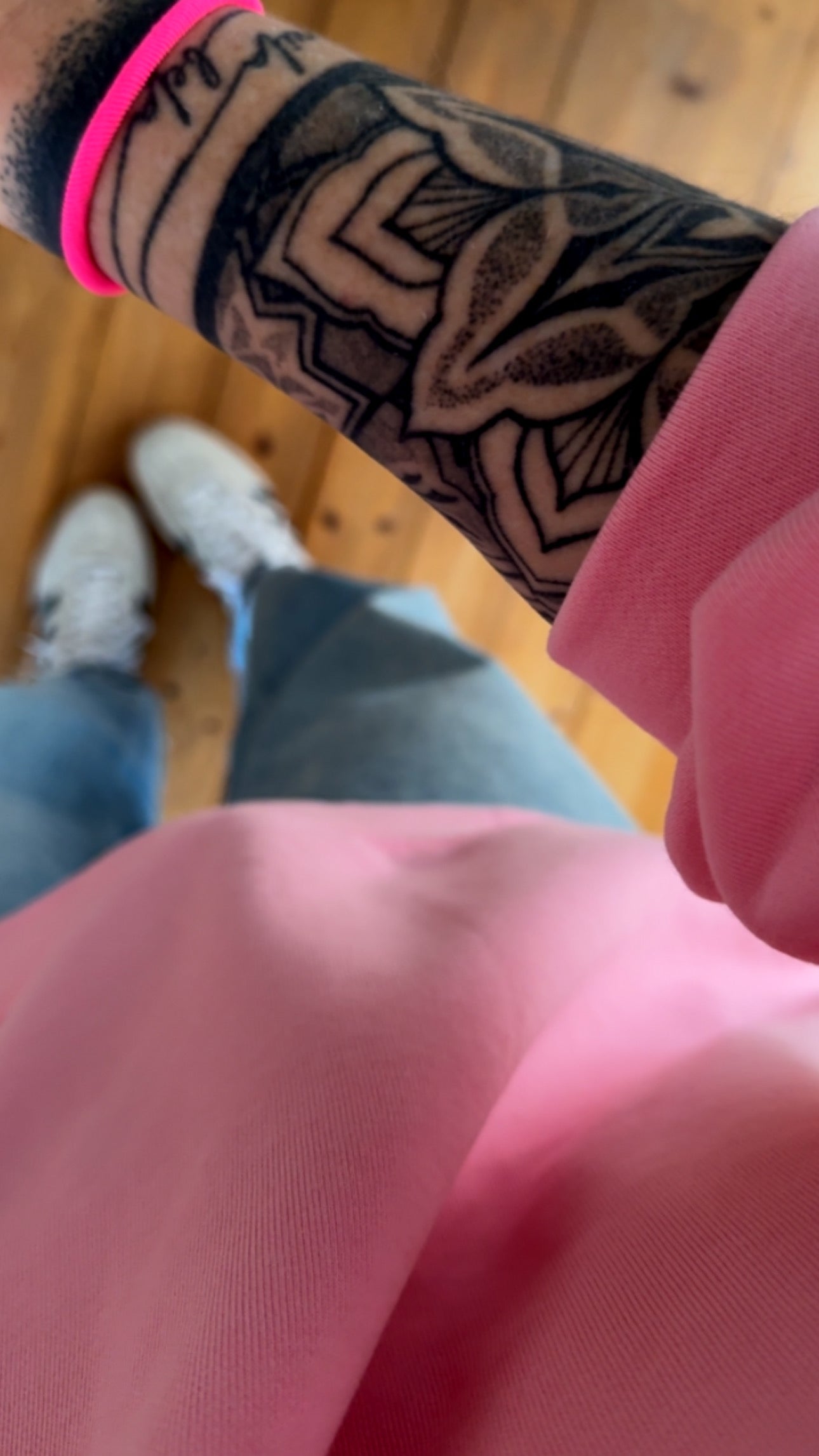 SWEATER LIFE IS AN ADVENTURE RÜCKENPRINT
