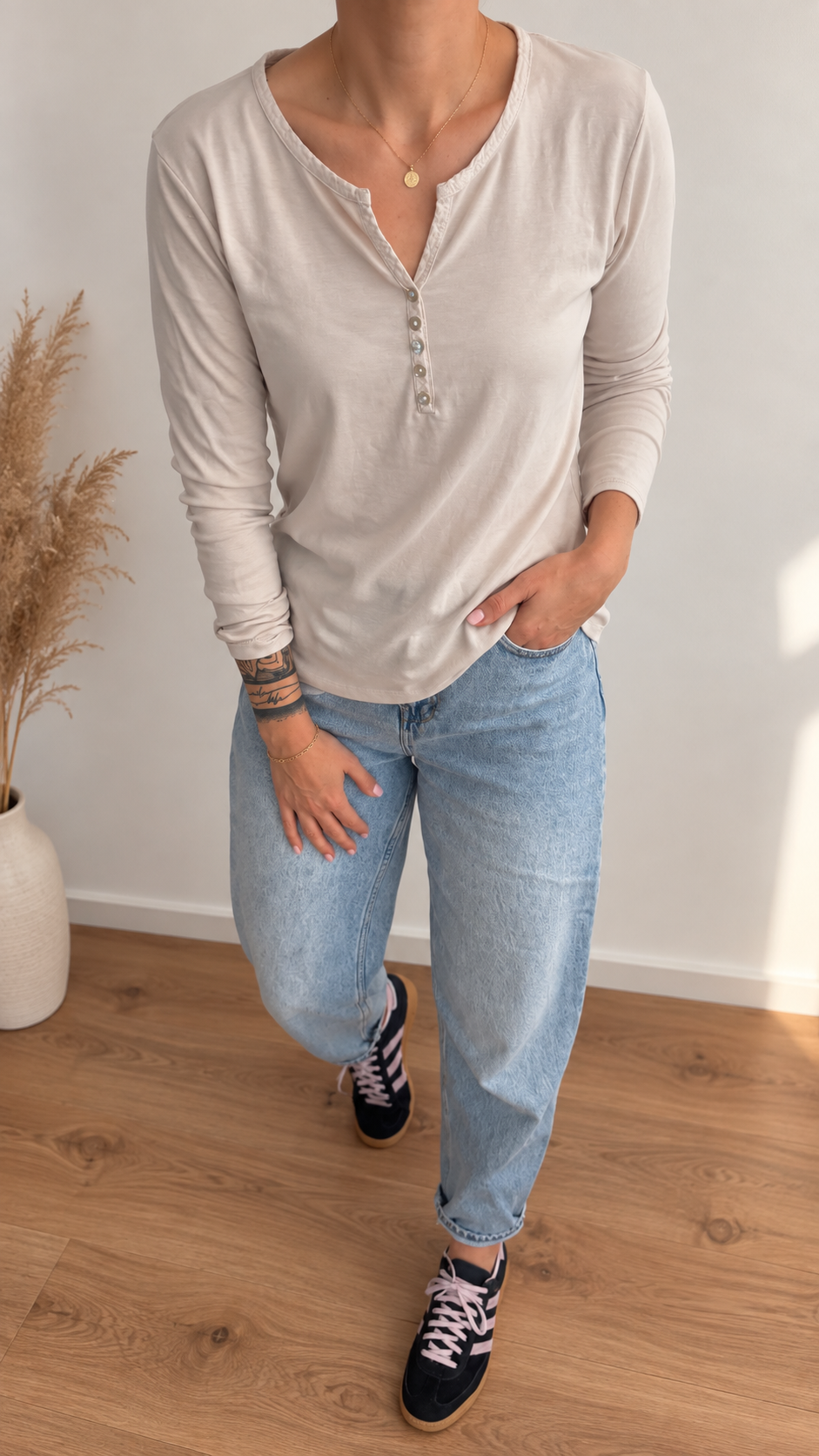 BASIC LONGSHIRT UNI 8 Farben
