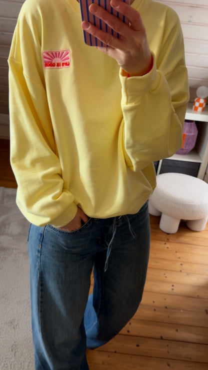 SWEATER LIFE IS GOOD / 6 Farben
