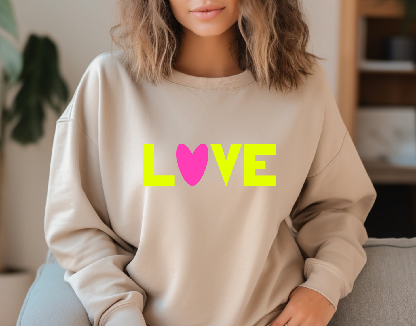 DAMEN SWEATER BRIGHT L🖤VE