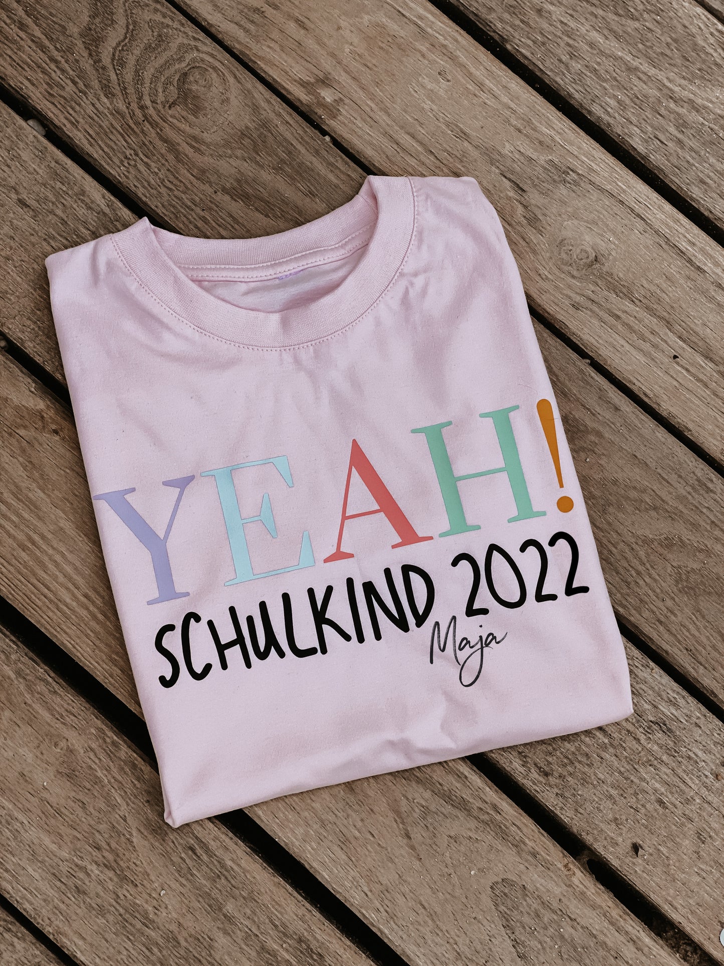 KIDS BASIC T-SHIRT - YEAH! SCHULKIND - CANDY LETTERING