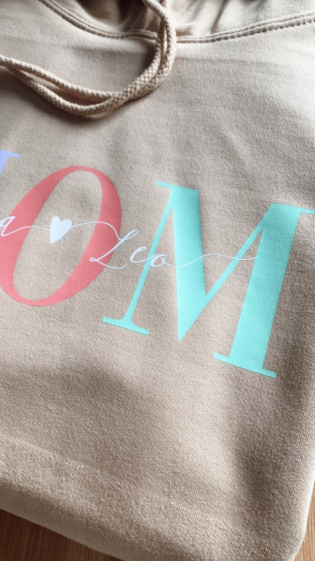 CANDY LETTERING HOODIE UPGRADE