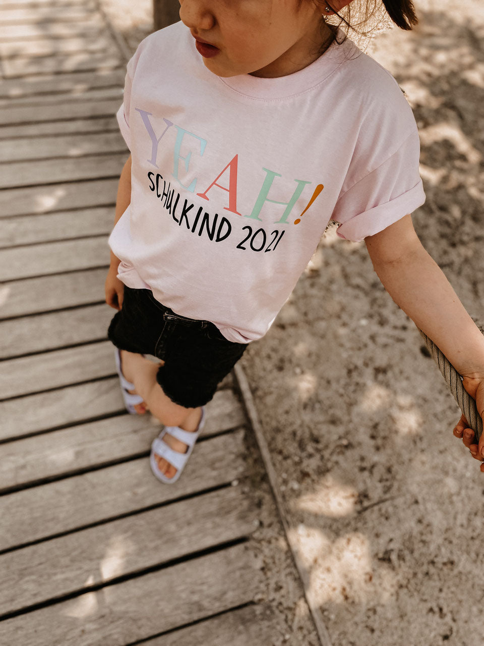 KIDS BASIC T-SHIRT - YEAH! SCHULKIND - CANDY LETTERING