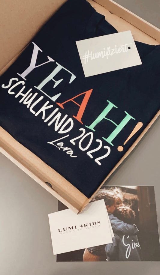 BASIC SWEATER / HOODIE  - YEAH! SCHULKIND - CANDY LETTERING