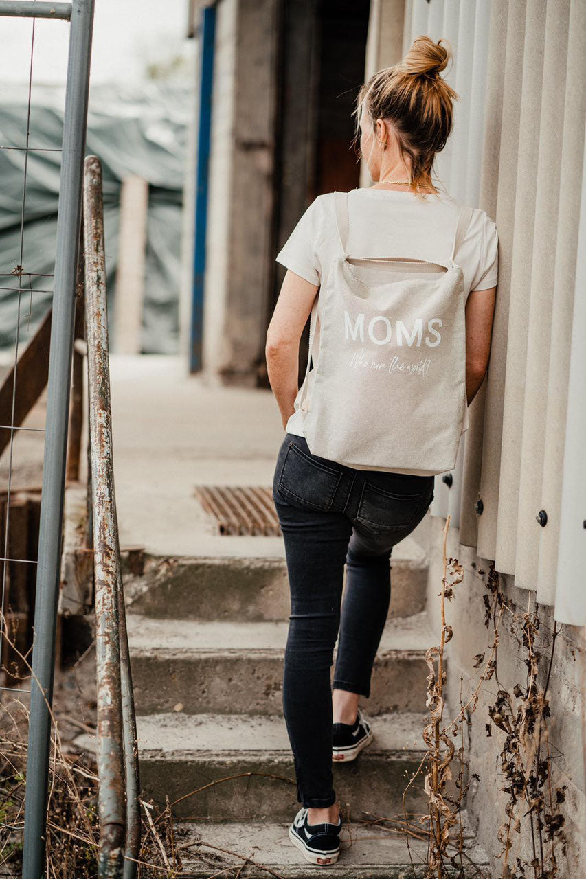 RUCKSACK - TASCHE EINE TASCHE 2 STYLES Who run the World? MOMS!