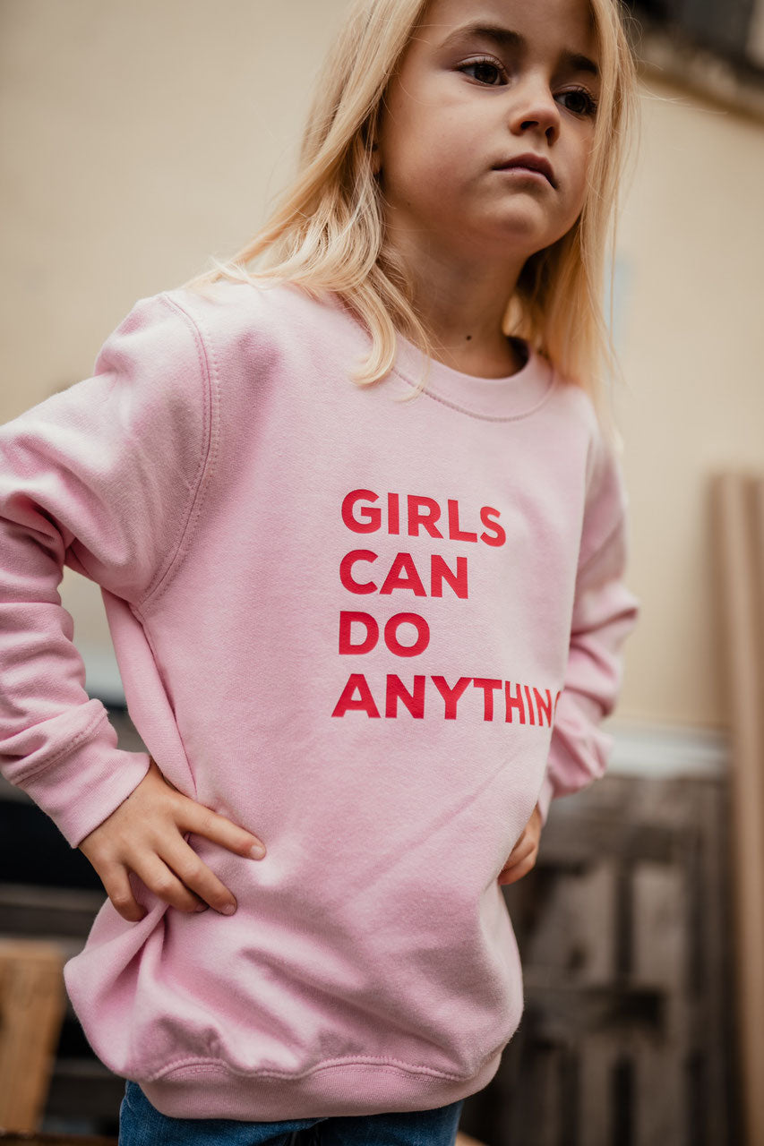 KIDS SWEATER *GIRLS CAN DO ANYTHING*