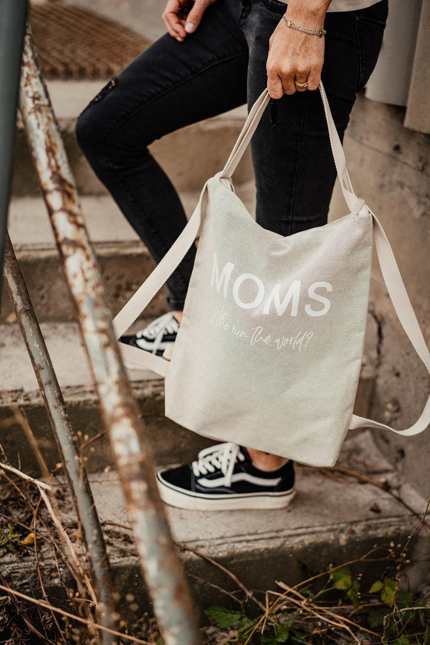 RUCKSACK - TASCHE EINE TASCHE 2 STYLES Who run the World? MOMS!