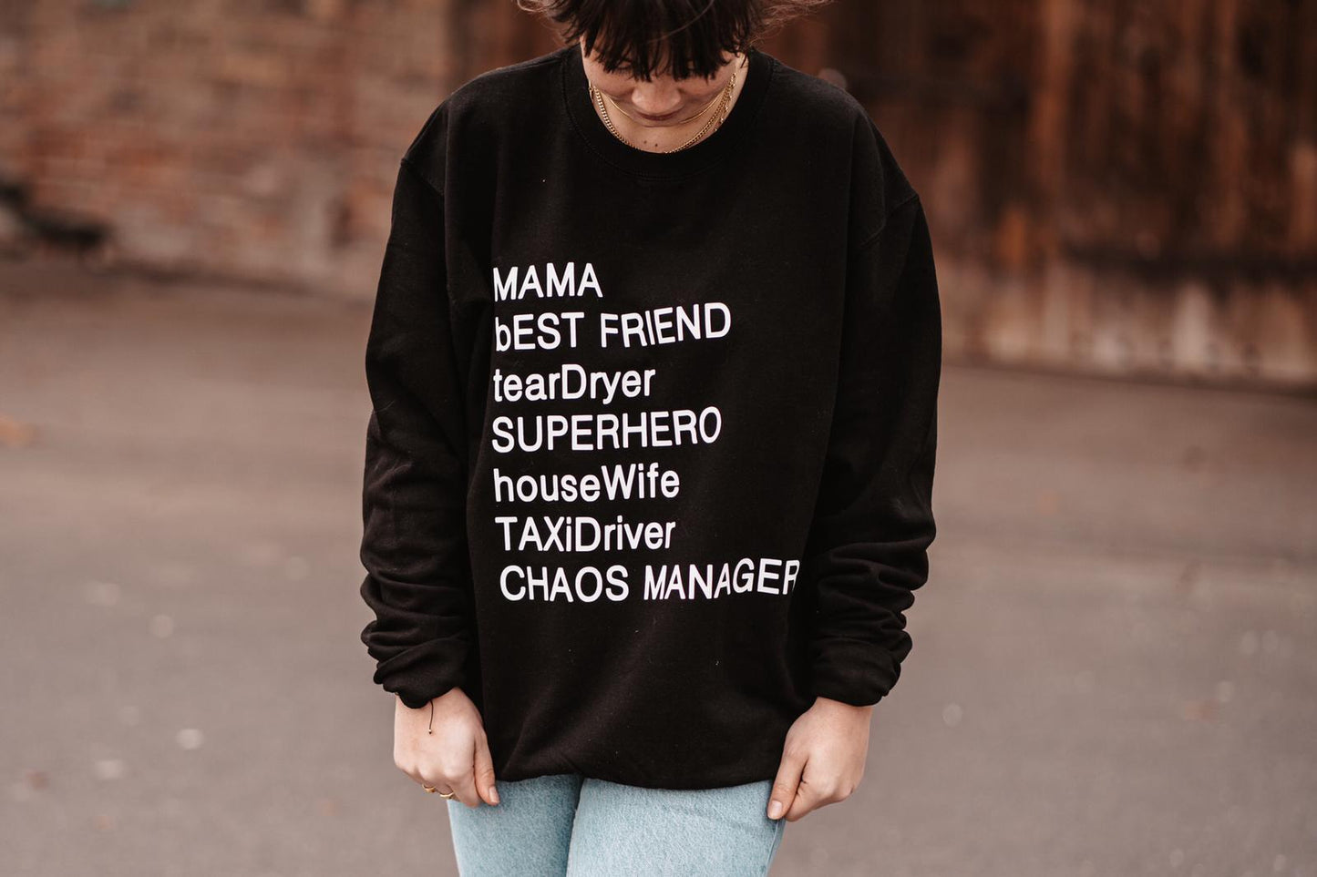 BASIC SWEATER MAMA SUPERHERO